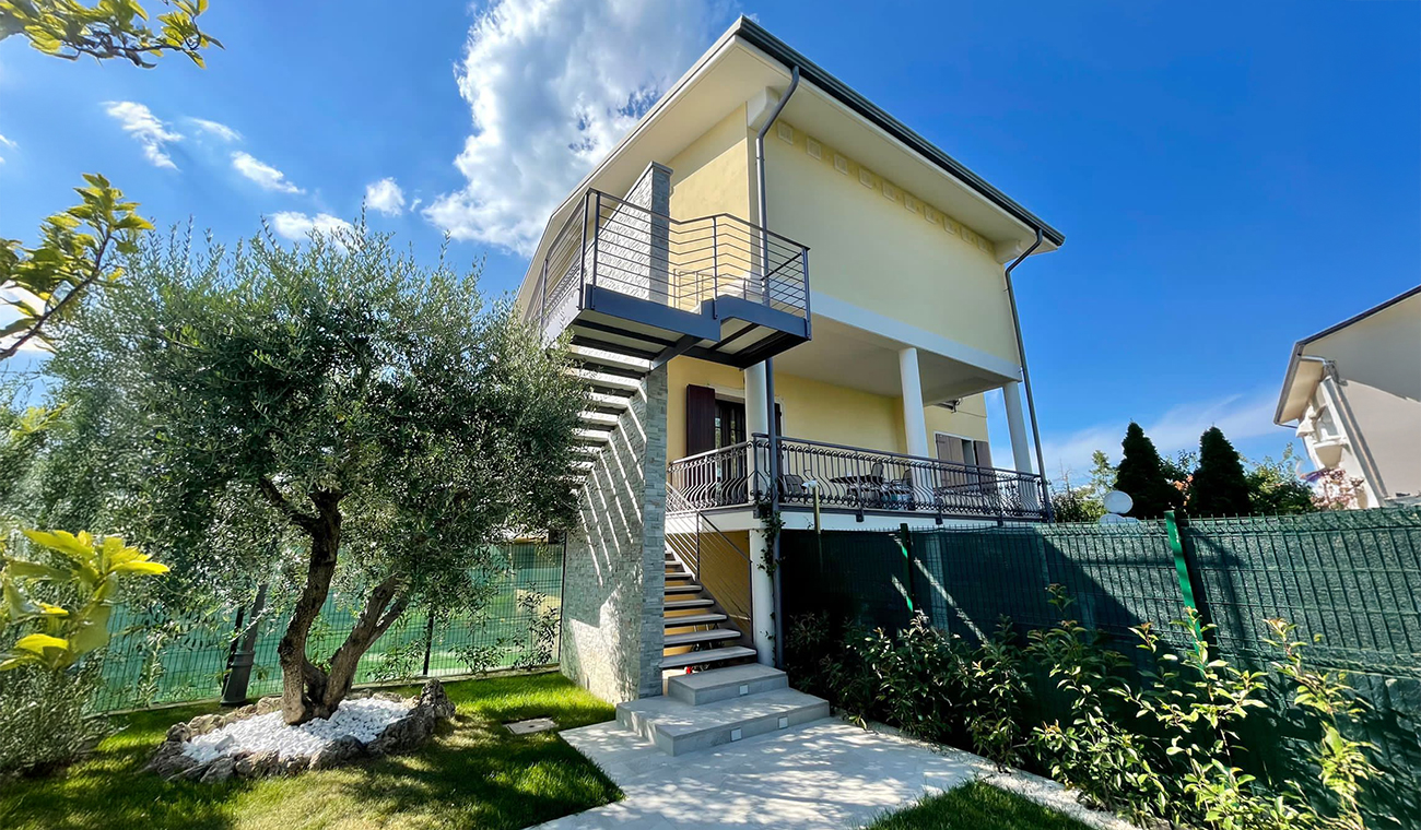villa-elena-rooms-ingresso